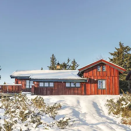 Three-bedroom In Nyaraló Sjusjøen