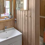 Three-bedroom In Casa de Férias Sjusjoen